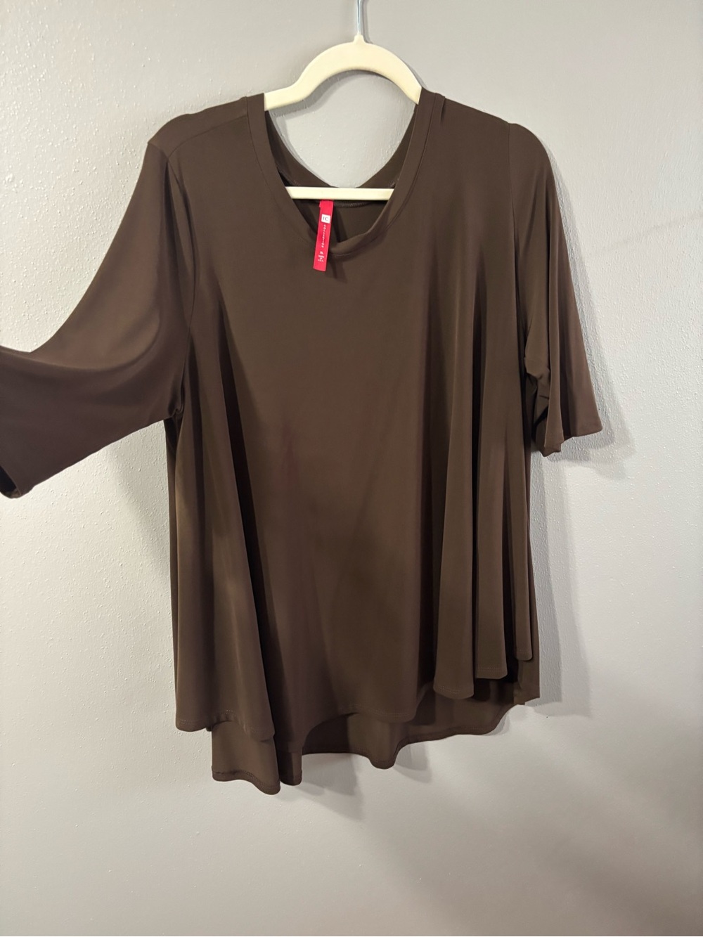 IC COLLECTION Women's Brown Short-Sleeve Scoop Neck Tee 27” Ptp